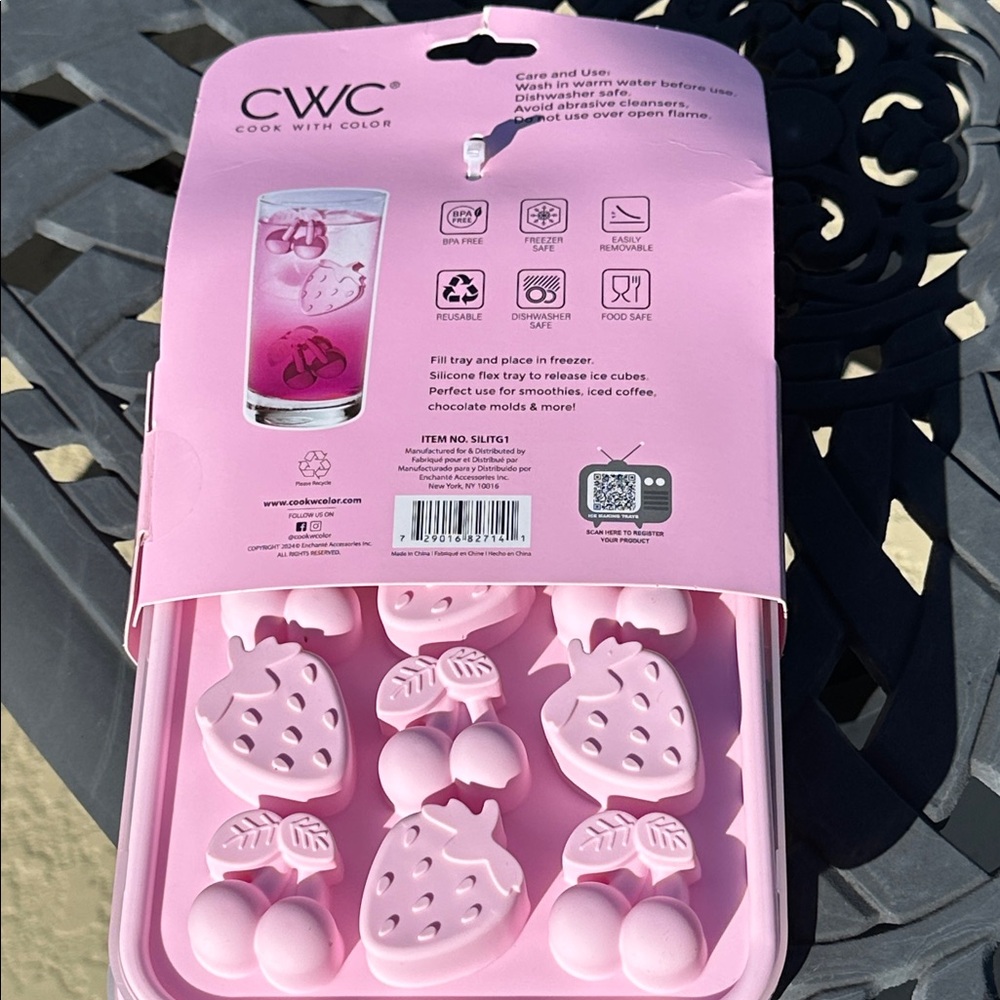 Sweetest Berry 2 pack Ice Tray and Mold Set - Pink Delight - Picture 2 of 6